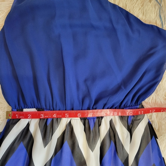 Xtaren semi formal One Shoulder Blue/White/Black Cheron Maxi Dress size S - Picture 4 of 6